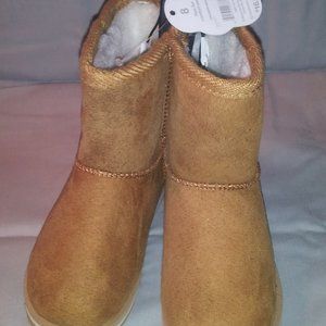 Children's Boots by Wonder Nation. Size 8 Chestnut color